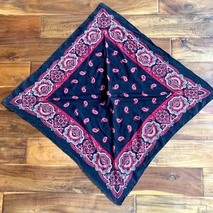 Levi’s bandana
